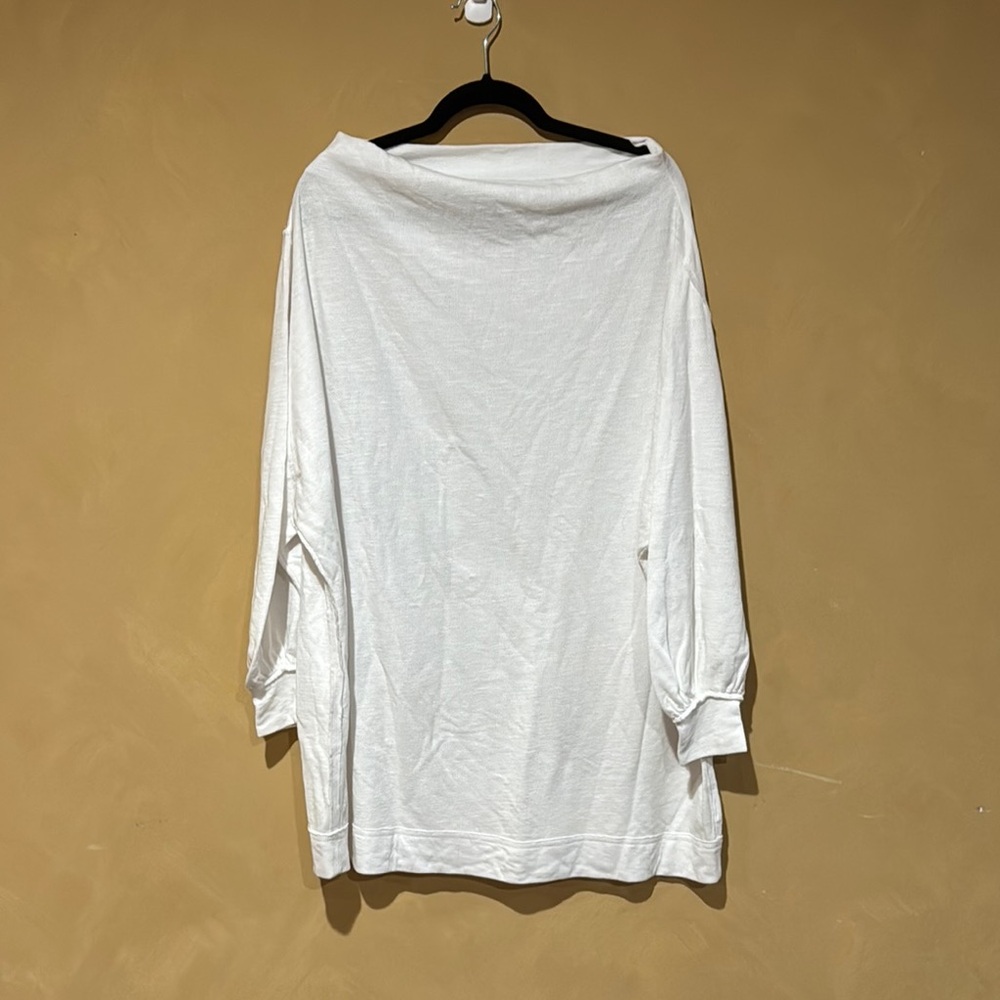 Free People NWOT White Oversized 3/4 Sleeve Blouse